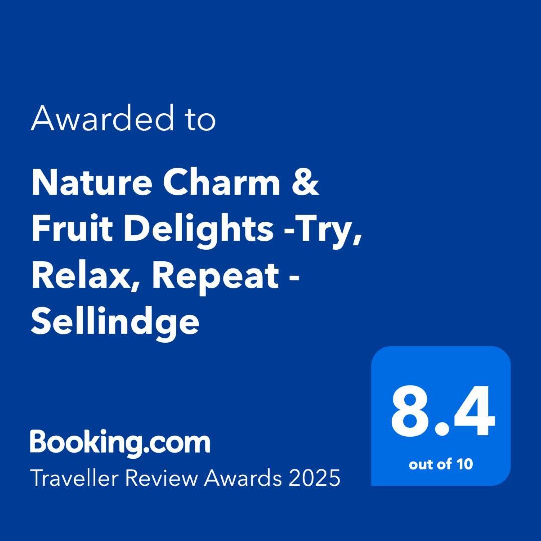Nature Charm & Fruit Delights, Multi-Generation Celebratory Home -Try, Relax, Repeat - Sellindge Ашфорд Екстериор снимка
